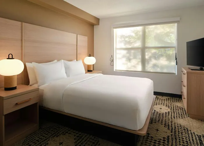 Hotel Phoenix